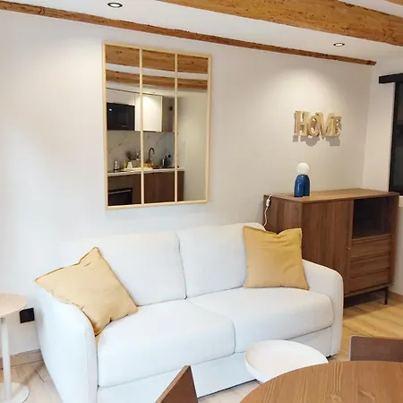 Les Cigognes De - Centre & Garage Velo Apartment *