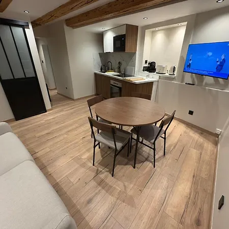 Les Cigognes De - Centre & Garage Velo Apartment