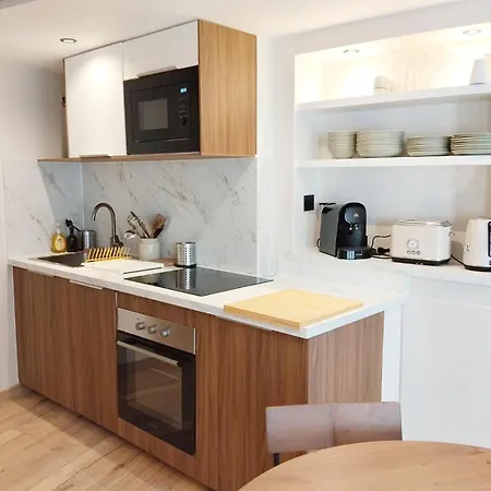 Apartment Les Cigognes De - Centre & Garage Velo