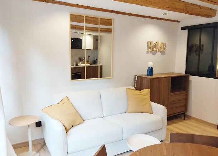 Les Cigognes De Appartement *