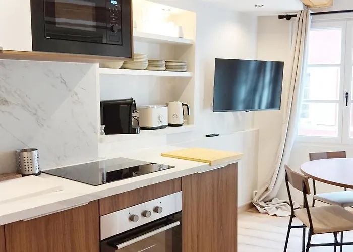 Apartment Les Cigognes De - Centre & Garage Velo