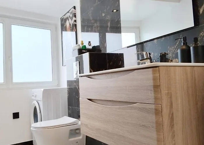 Les Cigognes De - Centre & Garage Velo Barr